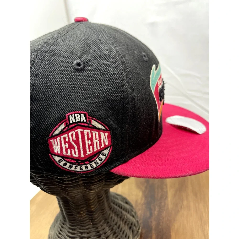 San Antonio Spurs Hat Cap‎ New Era NBA HWC 9Fifty Strapback Pink Black Zubaz